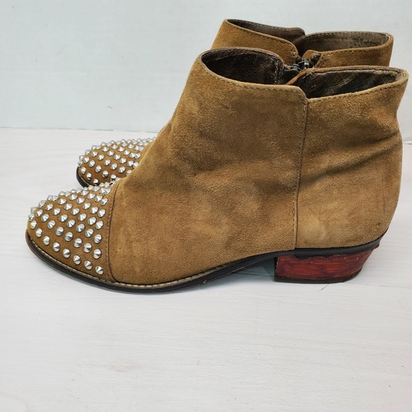 Steve Madden Women's Prarque Ankle Boots Tan Suede Studded Toe Side Zip Size 8M - Picture 2 of 16